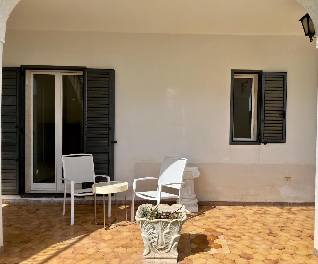 Villa Letizia Rooms & Apartments Noto Kültér fotó